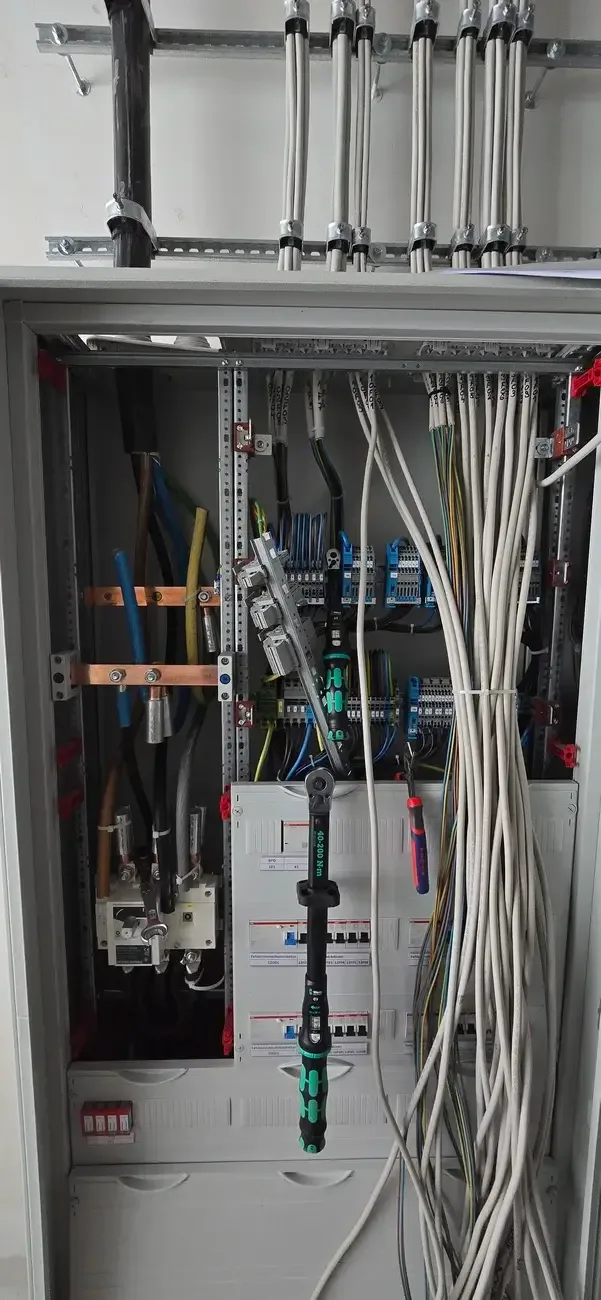 Sub-distribution - wiring - Sub-distribution